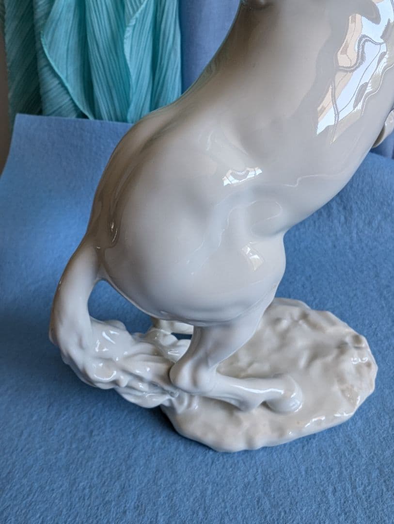 馬の置物　馬のオブジェ