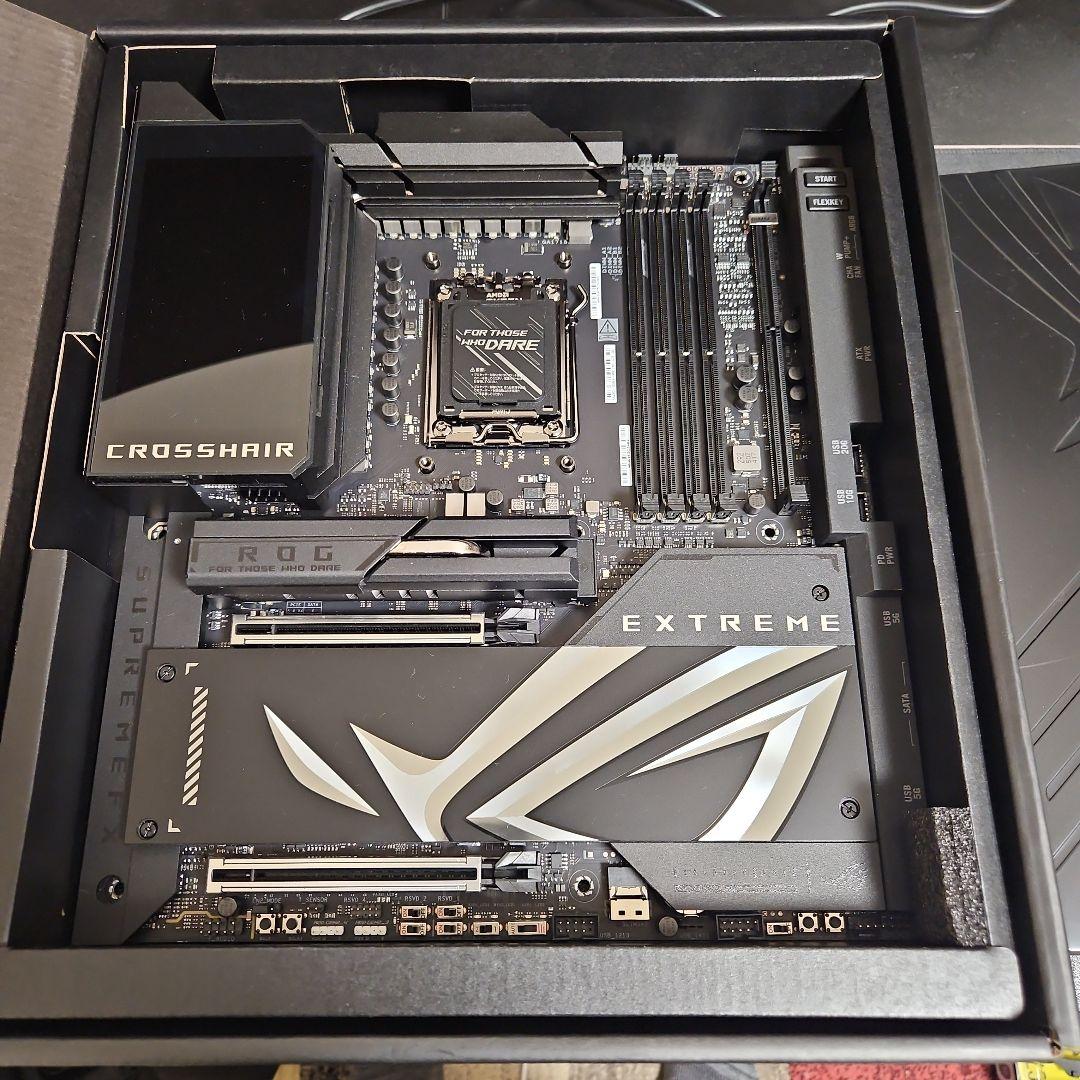 ROG CROSSHAIR X870E EXTREME マザーボードamd