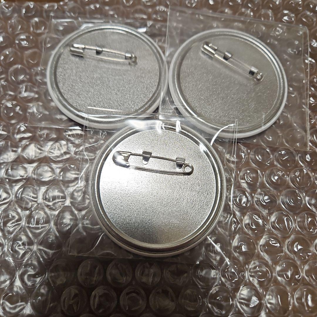 ブルーロック プリンセスカフェ 缶バッジ 烏旅人