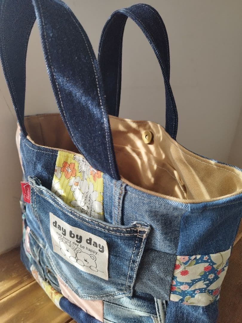 No.1346ハンドメイド★トートバッグ★デニムリメイク★パッチワーク