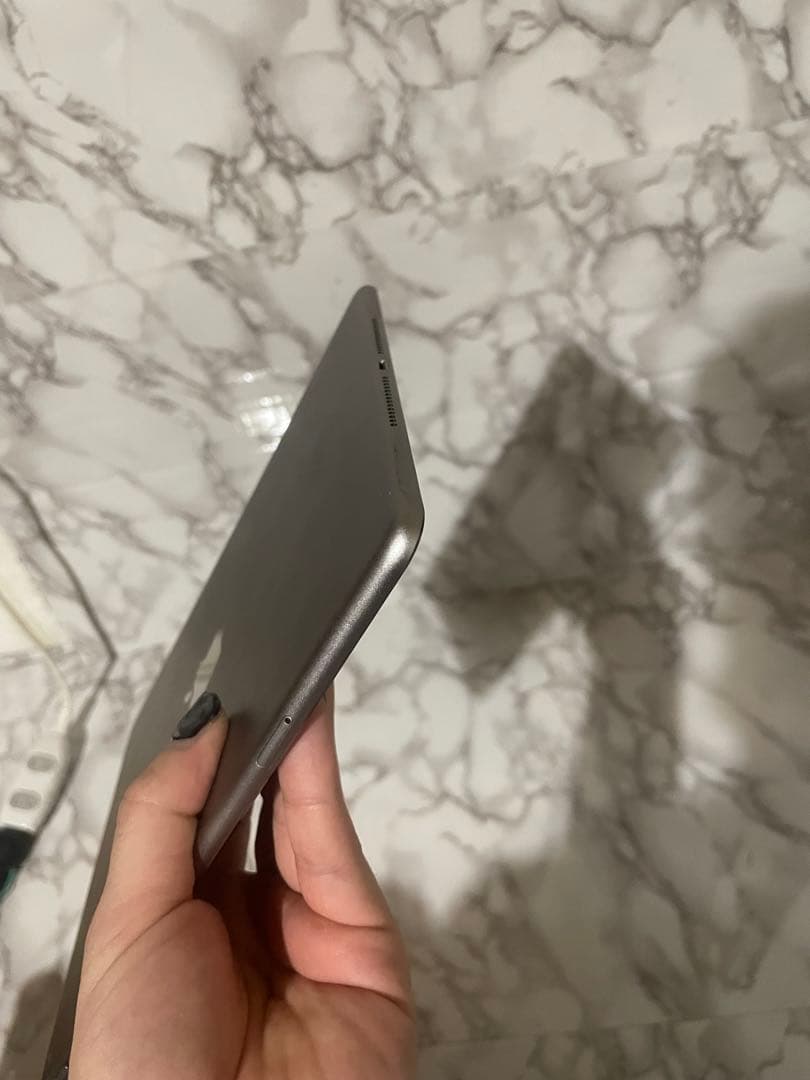 「美品」iPadAir2 16GB WiFiモデル