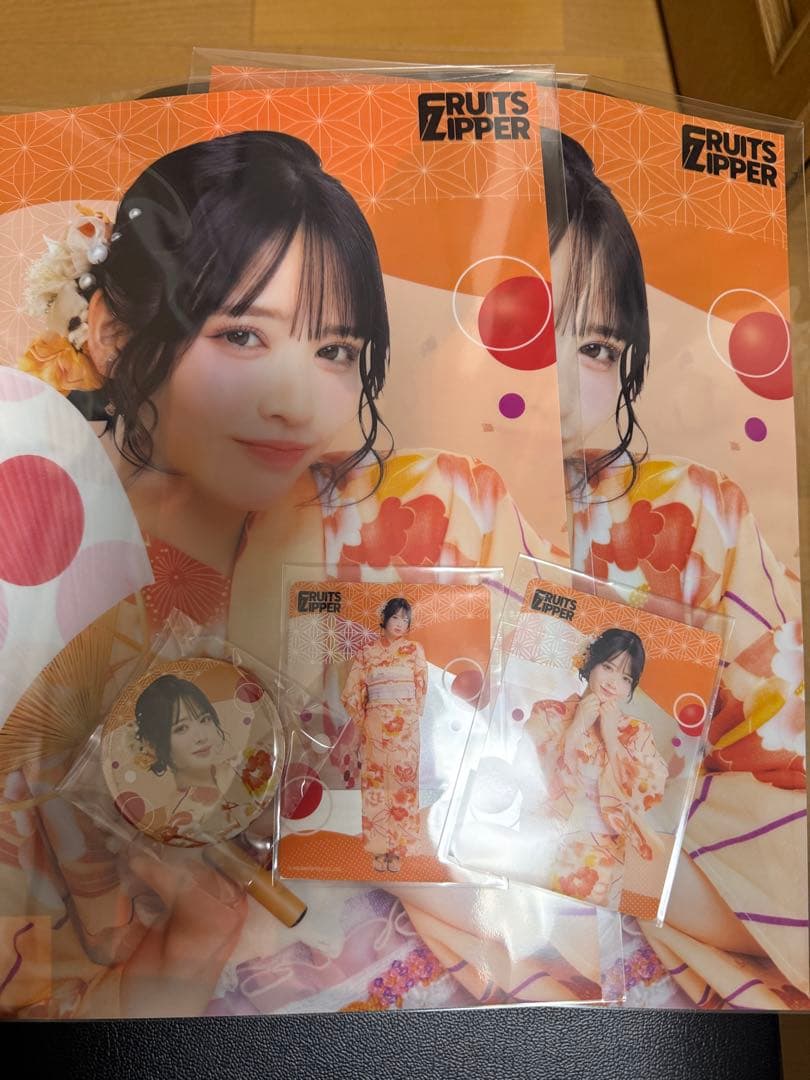FRUITS ZIPPER タペストリー サイン入り その他セット