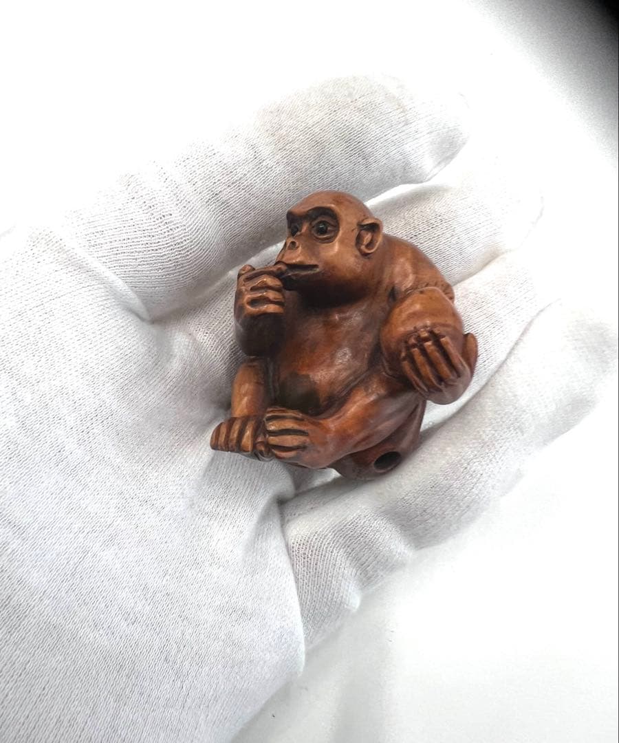 柘植　猿根付け　在名　名品　柘植材猿の彫刻 手のひらサイズ　美品　値下げ！