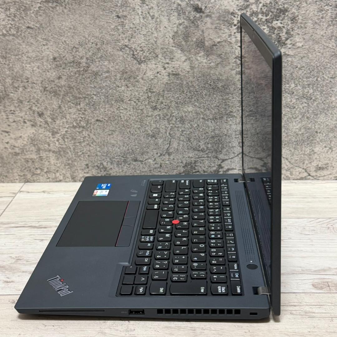 準美品☆ThinkPad X13 Gen 2 第11世代i5 8GB ノート ③
