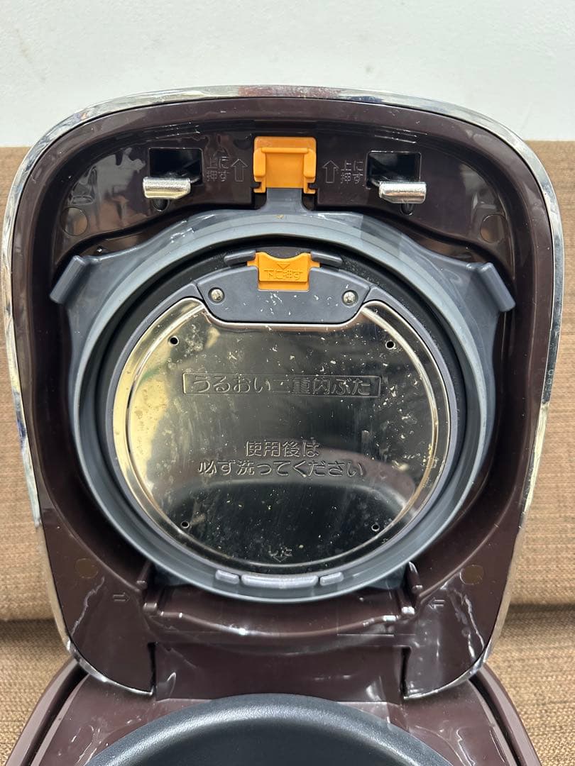 ⑤ ZOJIRUSHI 5.5合圧力 IH式　NW-JB10 20年製