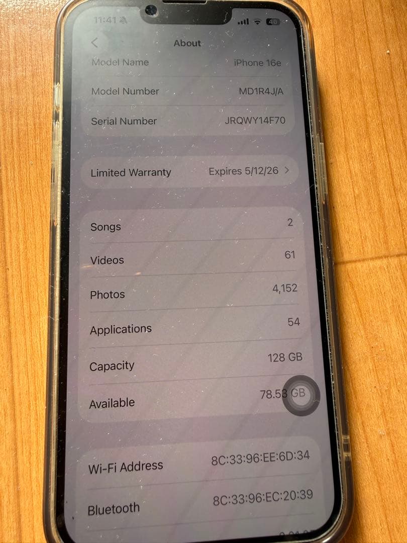 Iphone 16e 本体