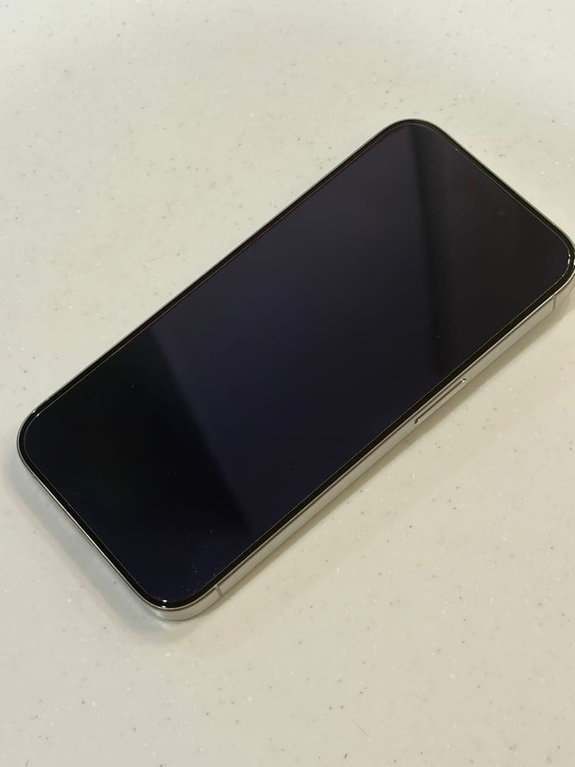 iPhone 15 Pro 128GB ホワイト｜SIMフリー｜バッテリー87%