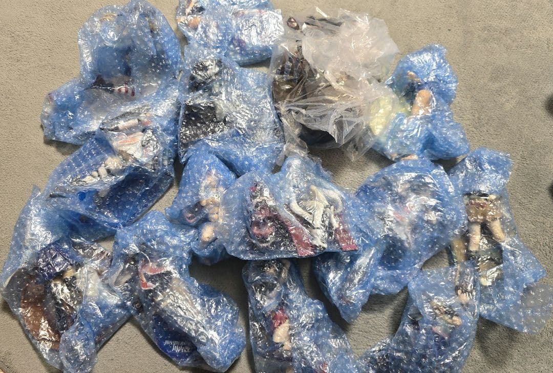約100体　プライズフィギュア まとめ売り 箱無し ジャンク扱い 詰め合わせ