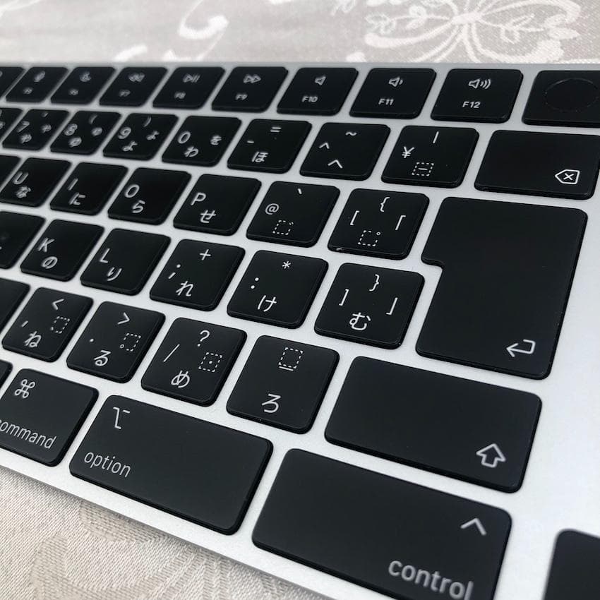 使用少｜ブラック｜Touch ID｜Magic Keyboard｜JIS｜純正