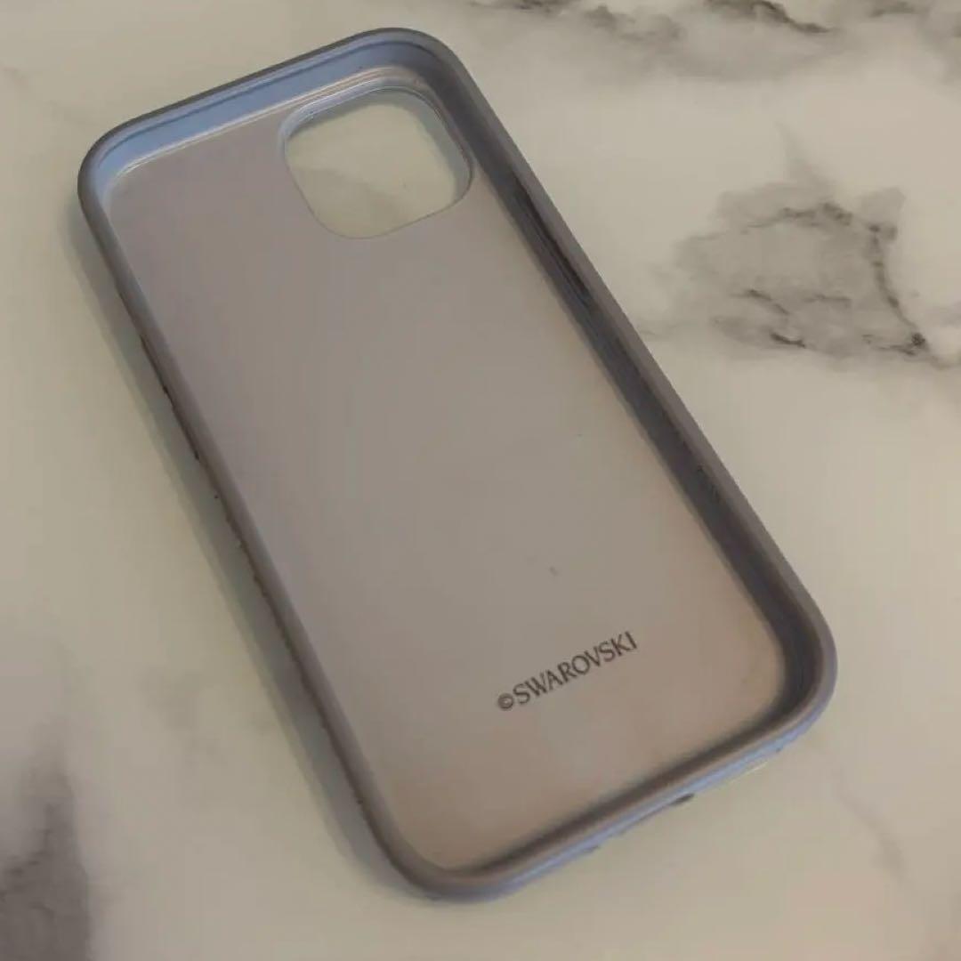 美品　SWAROVSKI iPhone15ケース