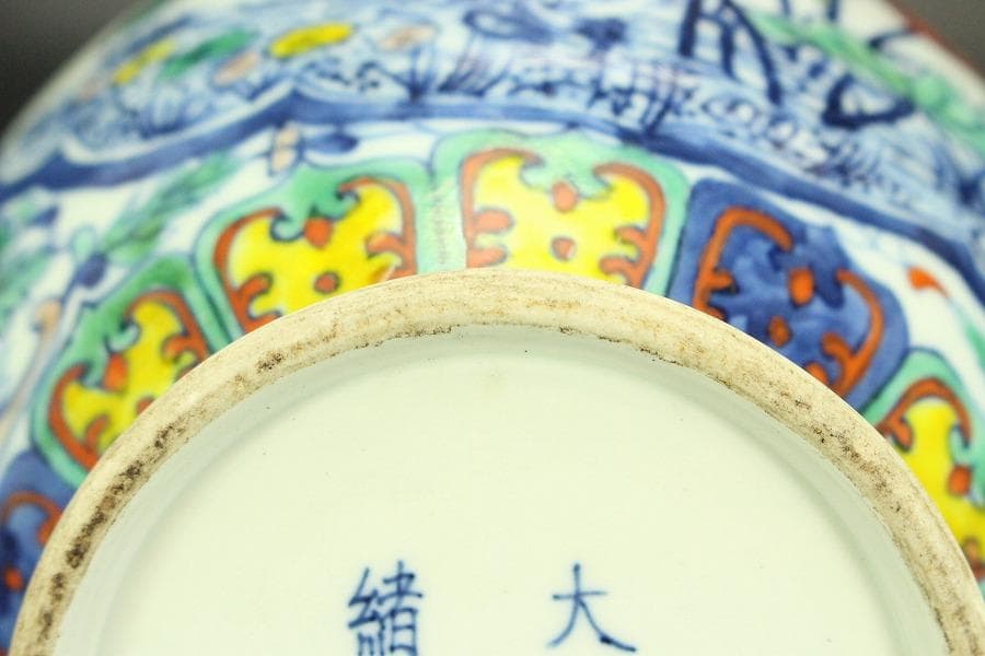 中国美術 色絵 花瓶(ZE721)