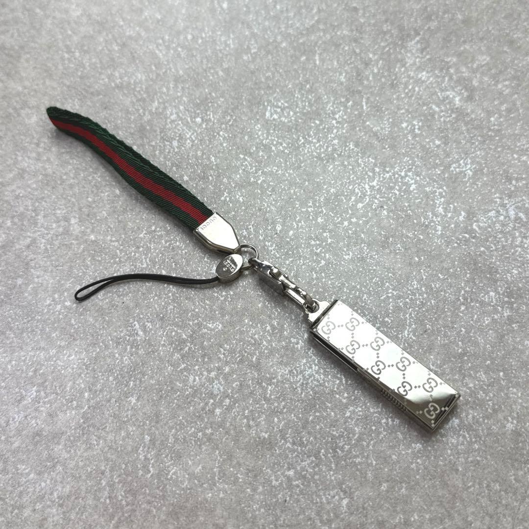 GUCCI グッチ GG柄 8GBUSBメモリー シェリーライン ストラップ