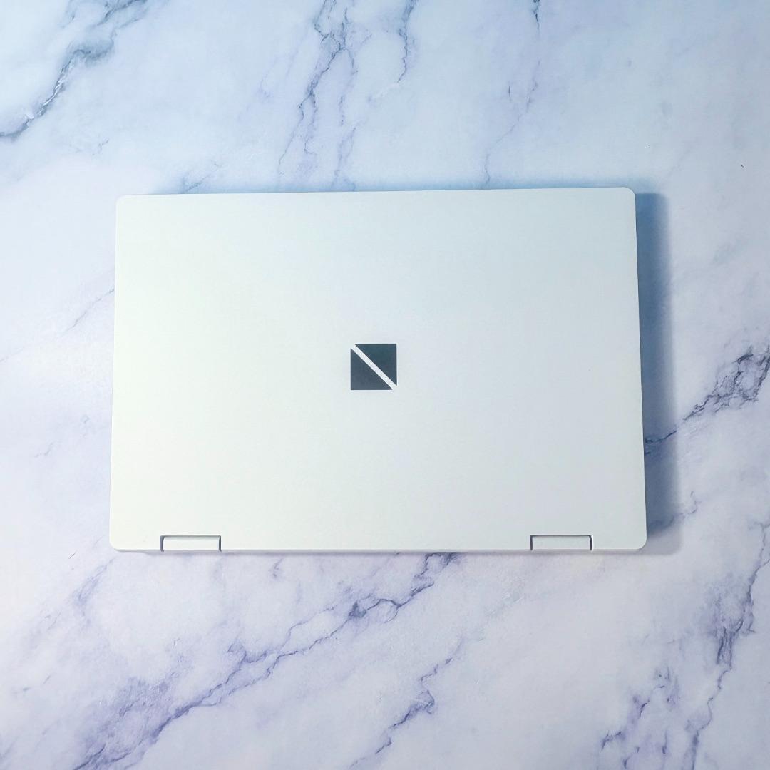 【★1台限り★】軽量コンパクト！SSDで快速・Win11・ホワイトノートパソコン
