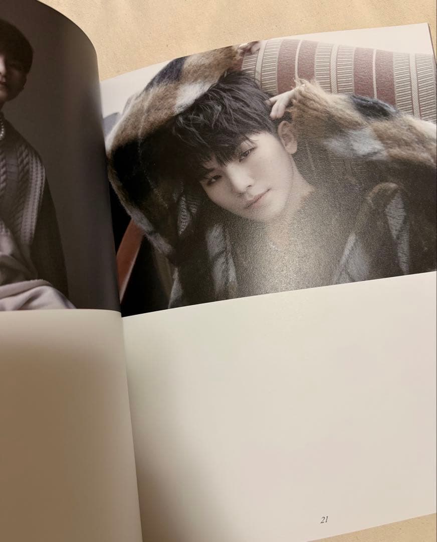 WOOZI フォトブック The Thirteen Tapes