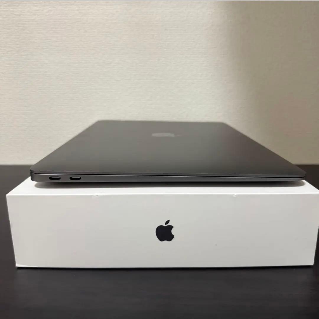 【最安値】MacBook Air 2020 8GB/256GB 超美品