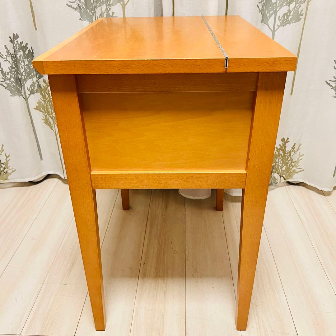 【日進木工】鏡付き ドレッサーデスク コンパクト収納・コンセント付き