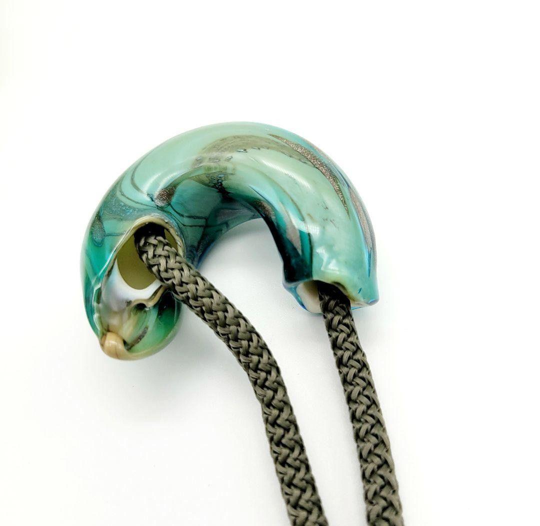 イタリア製ベネチアンガラス　カタツムリデザインネックレス　グリーン