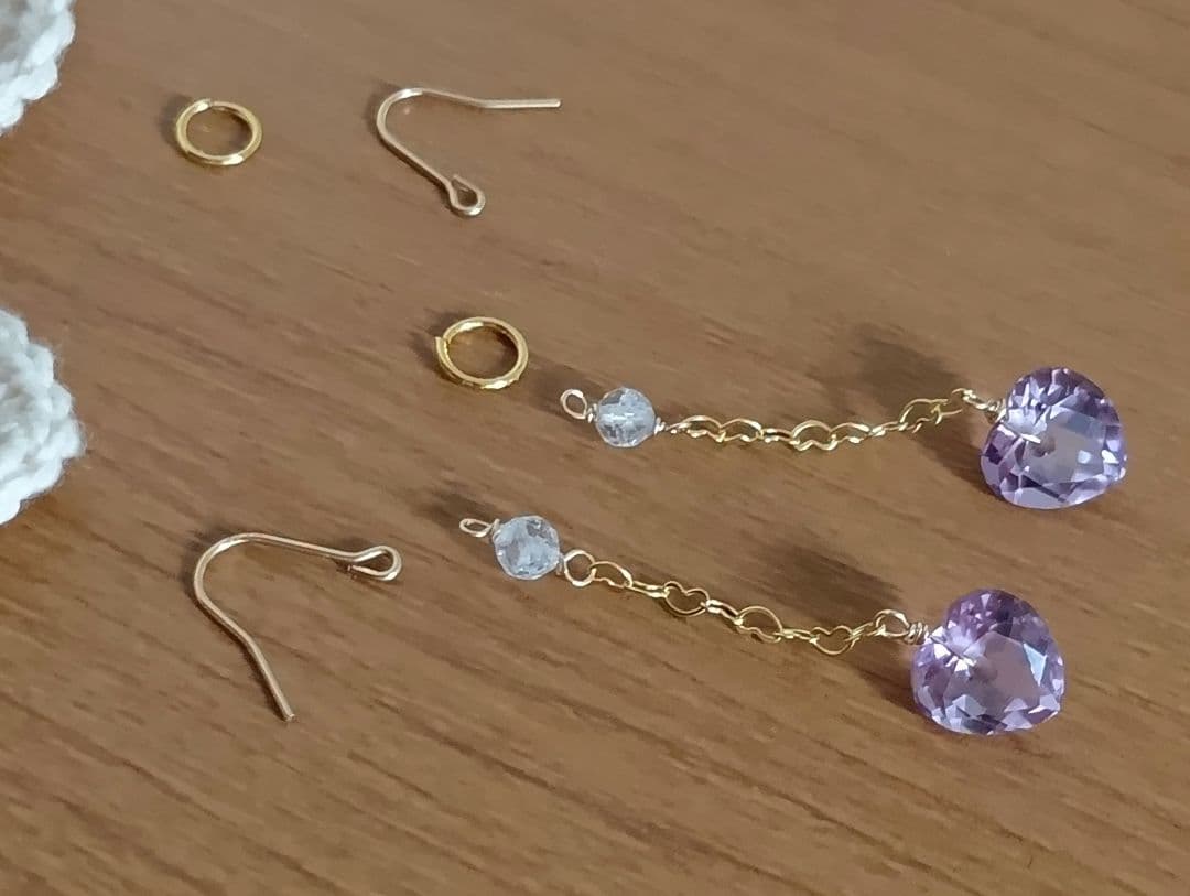 特価424　14kgf宝石質ピンクアメジストハートカットのピアス