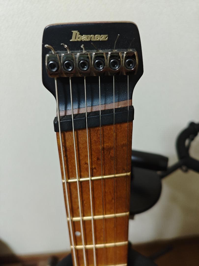Ibanez QX52-BKF (Bladck Flat) ギターケース付き