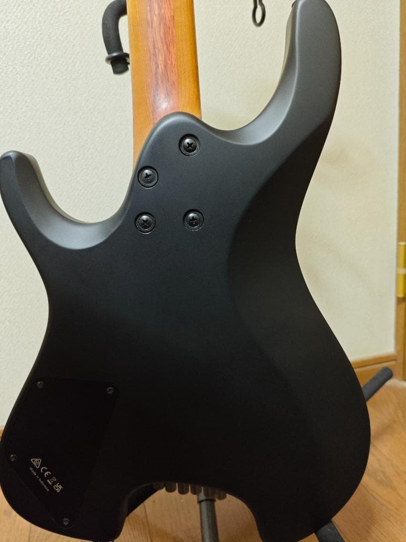 Ibanez QX52-BKF (Bladck Flat) ギターケース付き