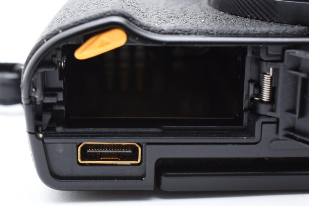美品 ニコン 1 V3 Nikkor 10-30ｍｍ 3.5-5.6 VR