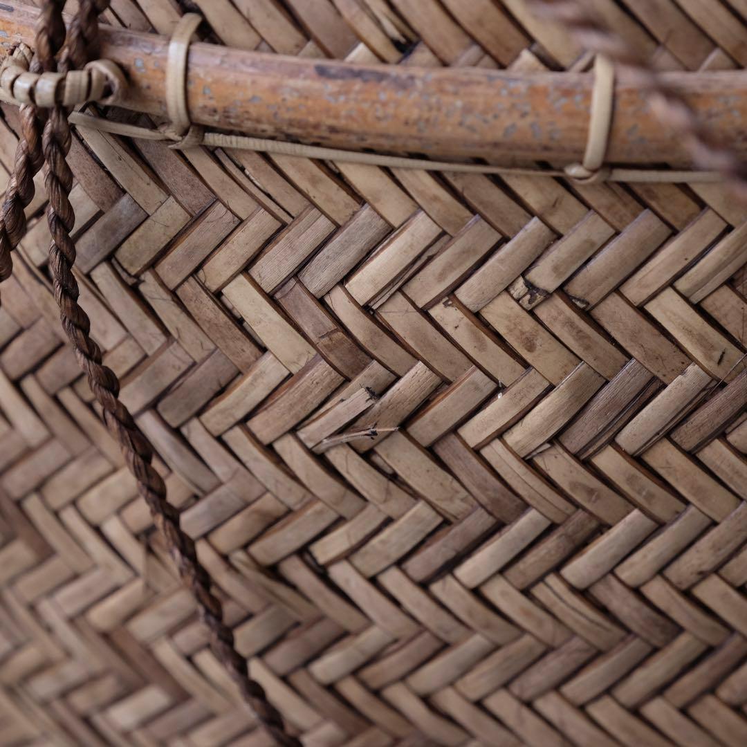 東南アジア 魚籠　ラタン 籐 カゴ 鞄 バスケット レトロ ヴィンテージ
