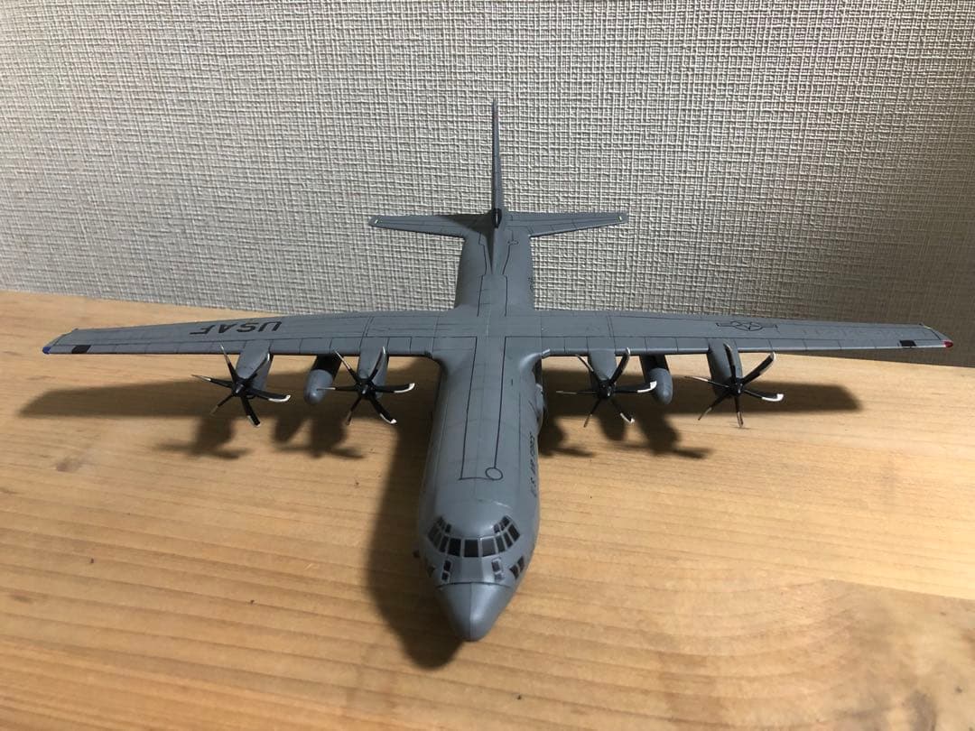 米空軍　C-130J プラモデル