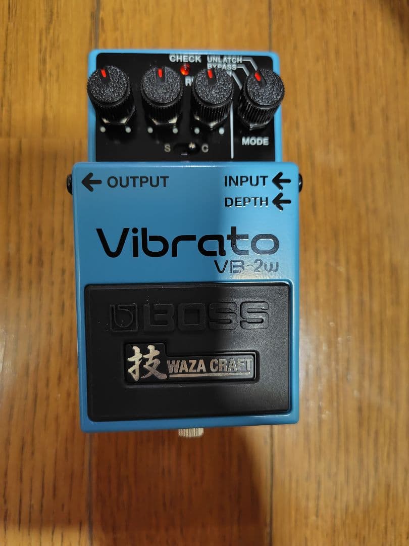 ギター BOSS Vibrato VB-2W