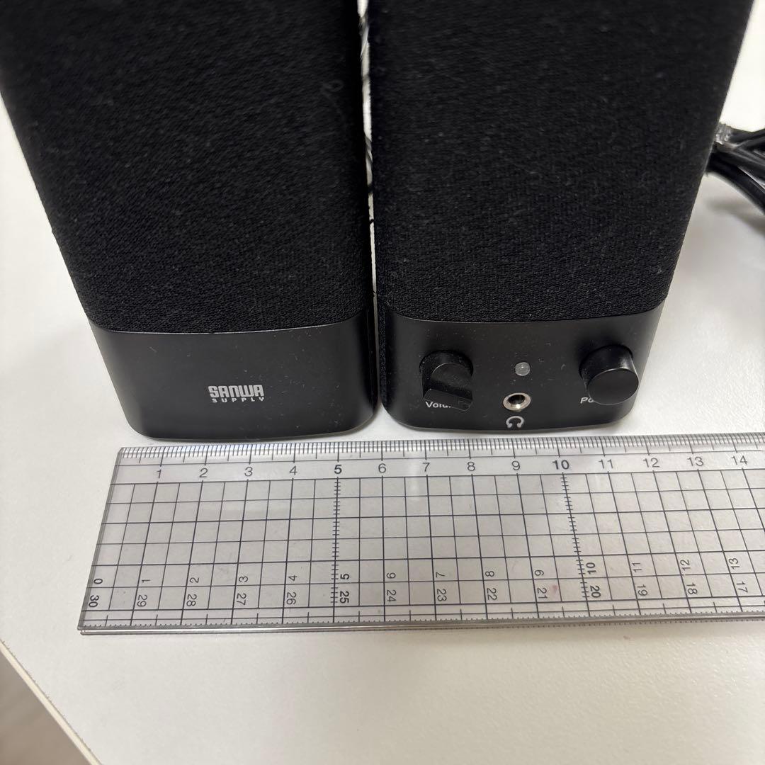 黒いスピーカー ボリューム調整付き