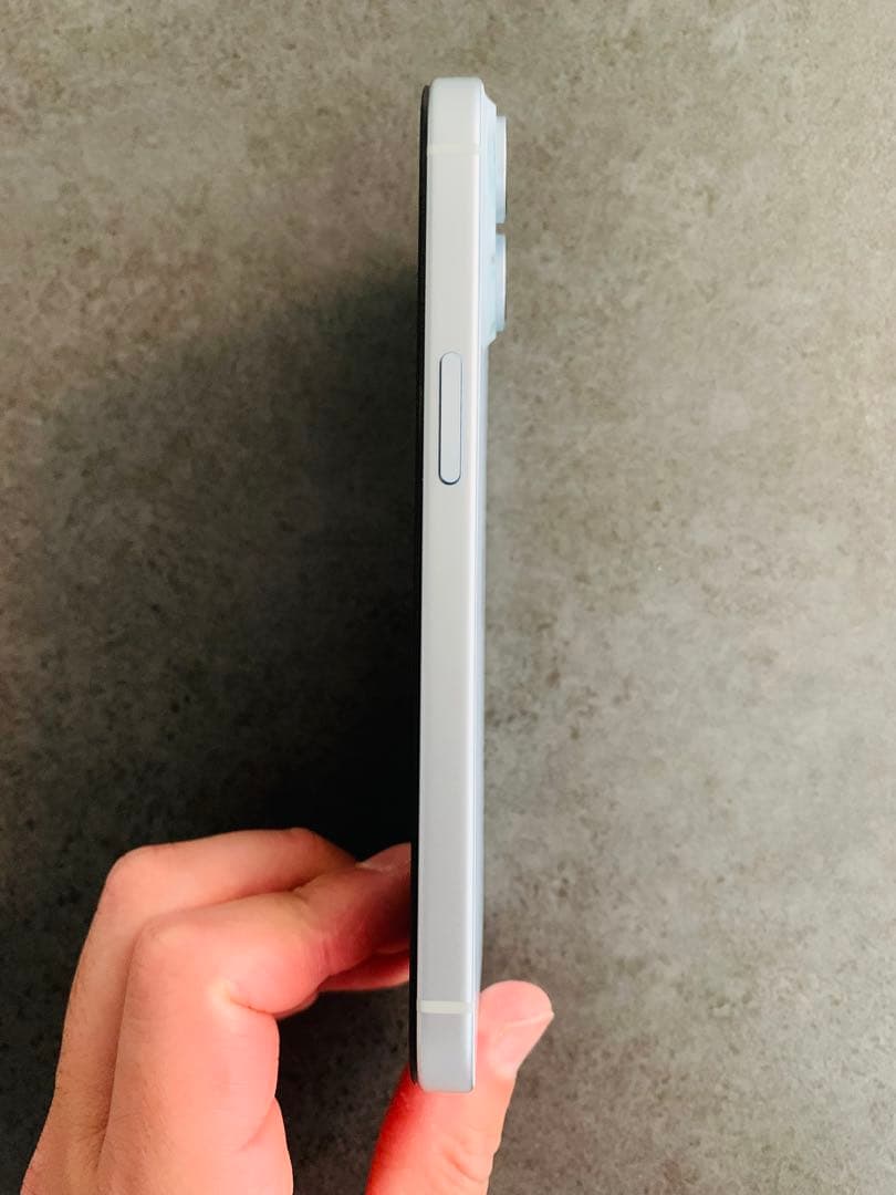 iPhone15 128GB SIMフリー バッテリー100%