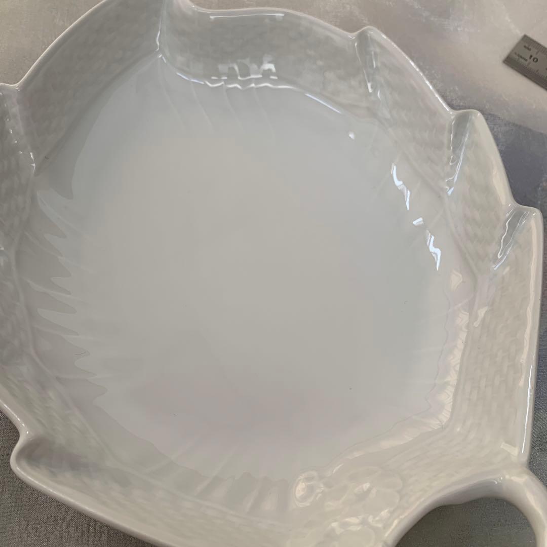 未使用　ロイヤルコペンハーゲン　リーフ皿