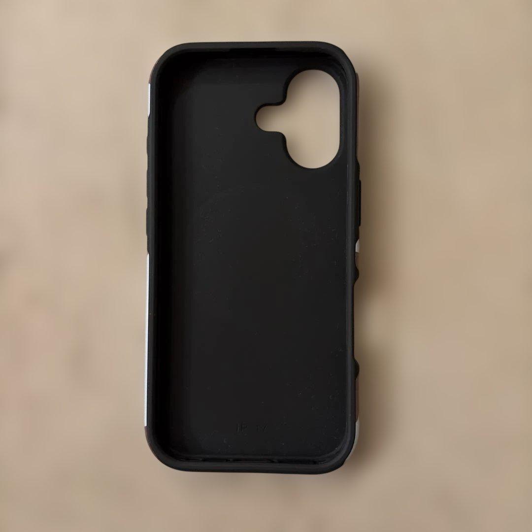 BURGA iPhone17ケース新品未使用