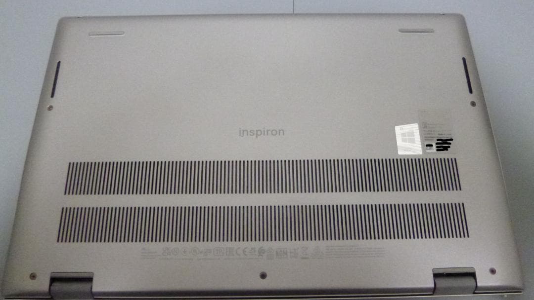 DELL　Inspiron 14 5410　ノートPC