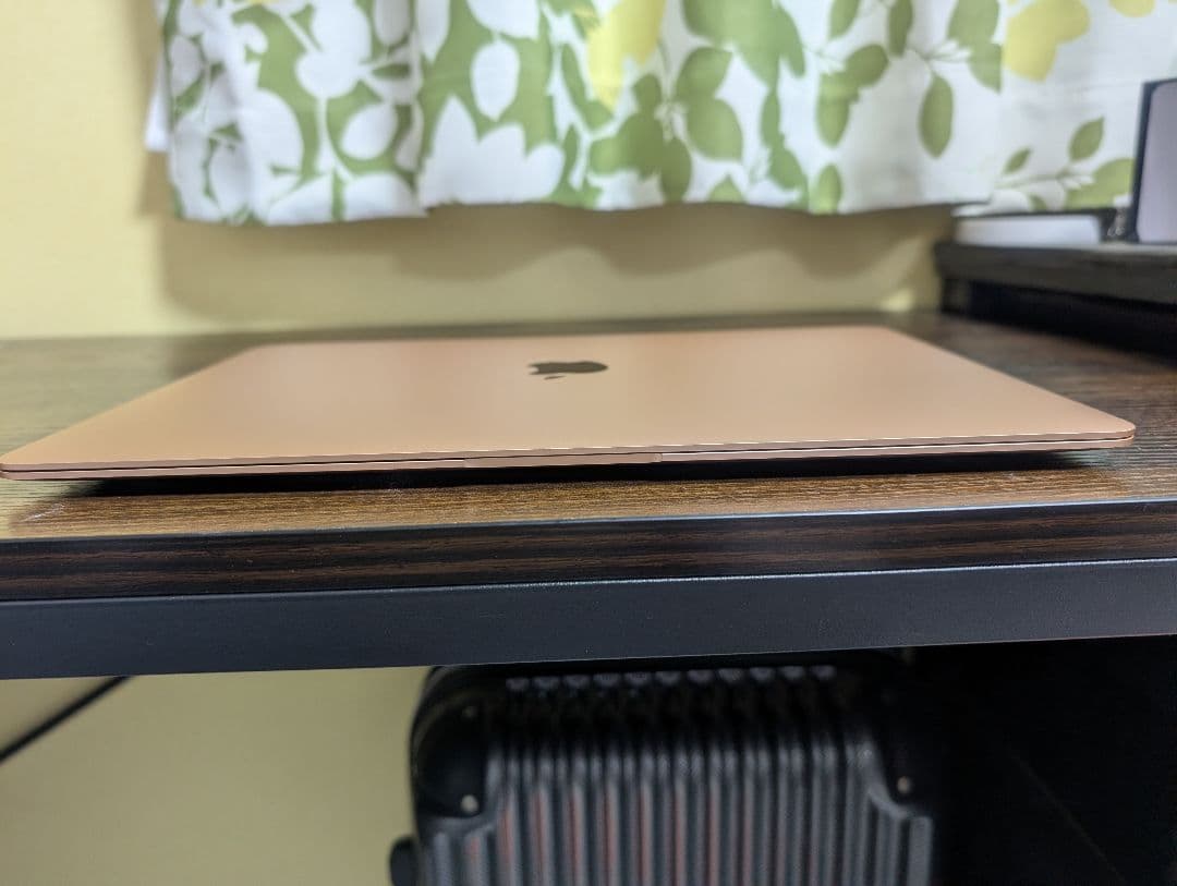MacBook Air M1 ゴールド 8GB 256GB 充放電24回美品