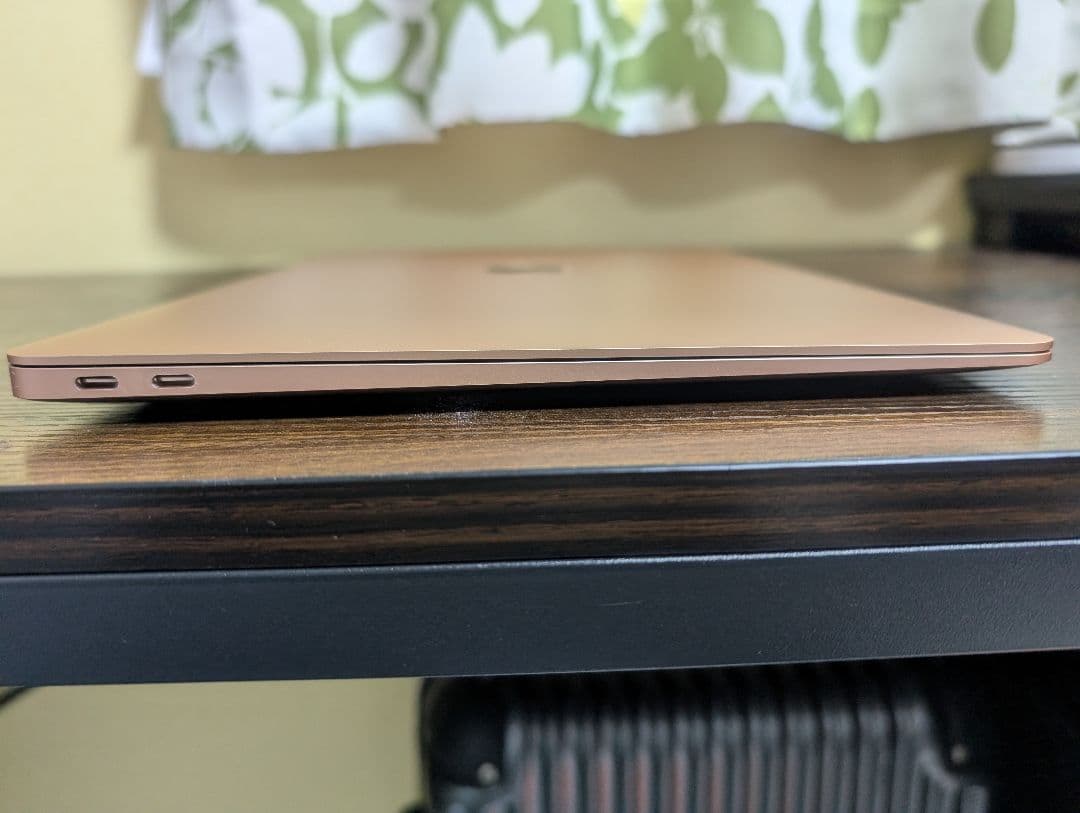 MacBook Air M1 ゴールド 8GB 256GB 充放電24回美品