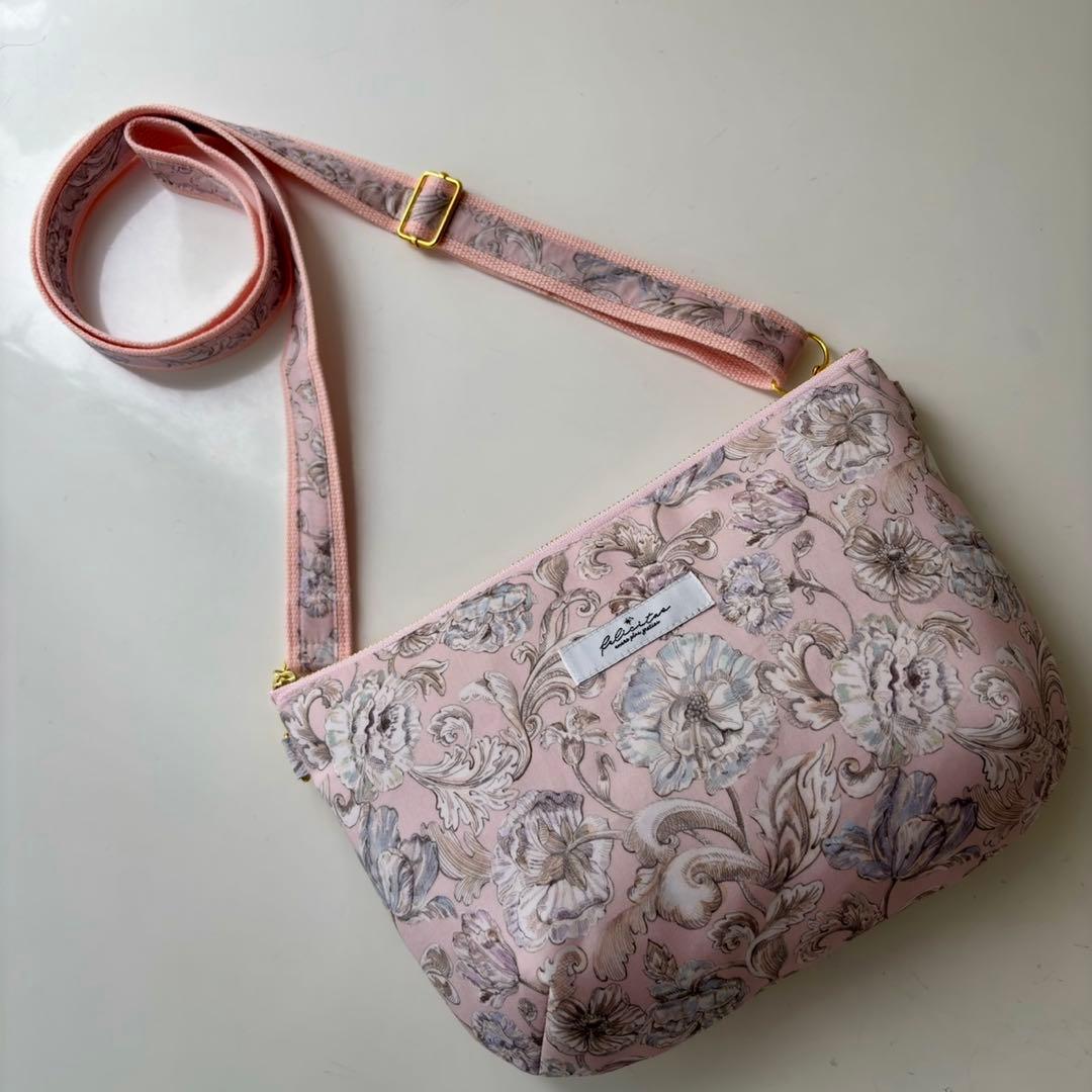 ☆はるちゃん★☆/リバティ ポーチ(L)ショルダー紐付き☆