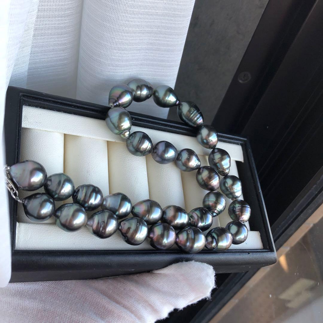 タヒチ産　大粒　黒蝶真珠　タヒチパールネックレス