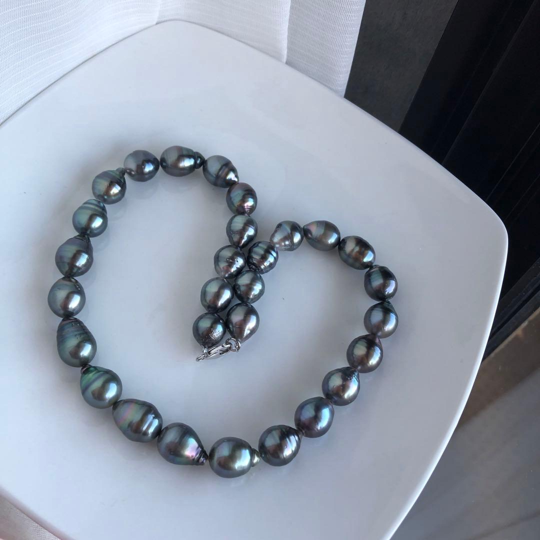 タヒチ産　大粒　黒蝶真珠　タヒチパールネックレス