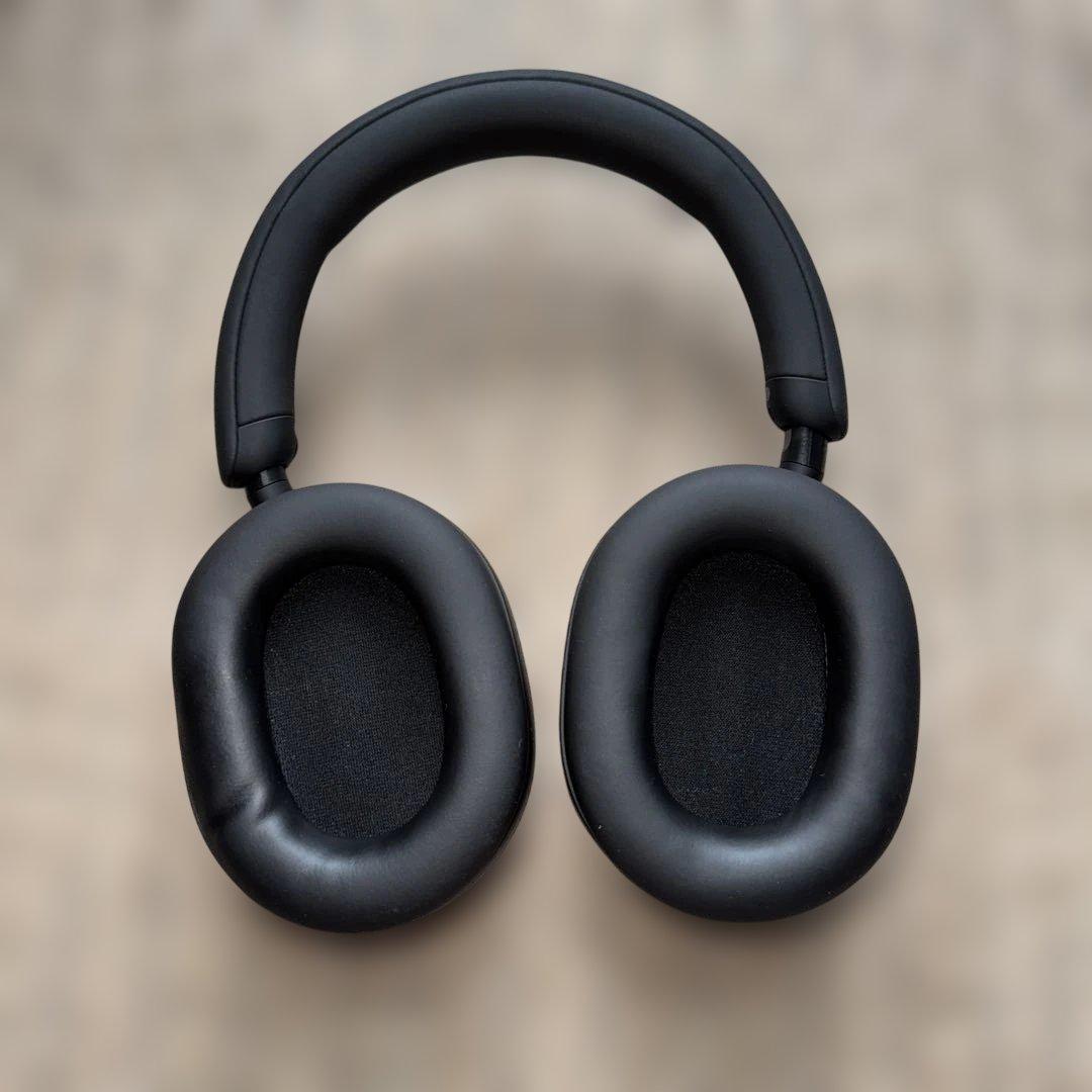 ソニー ワイヤレスヘッドホン　WH-1000XM5 ブラック
