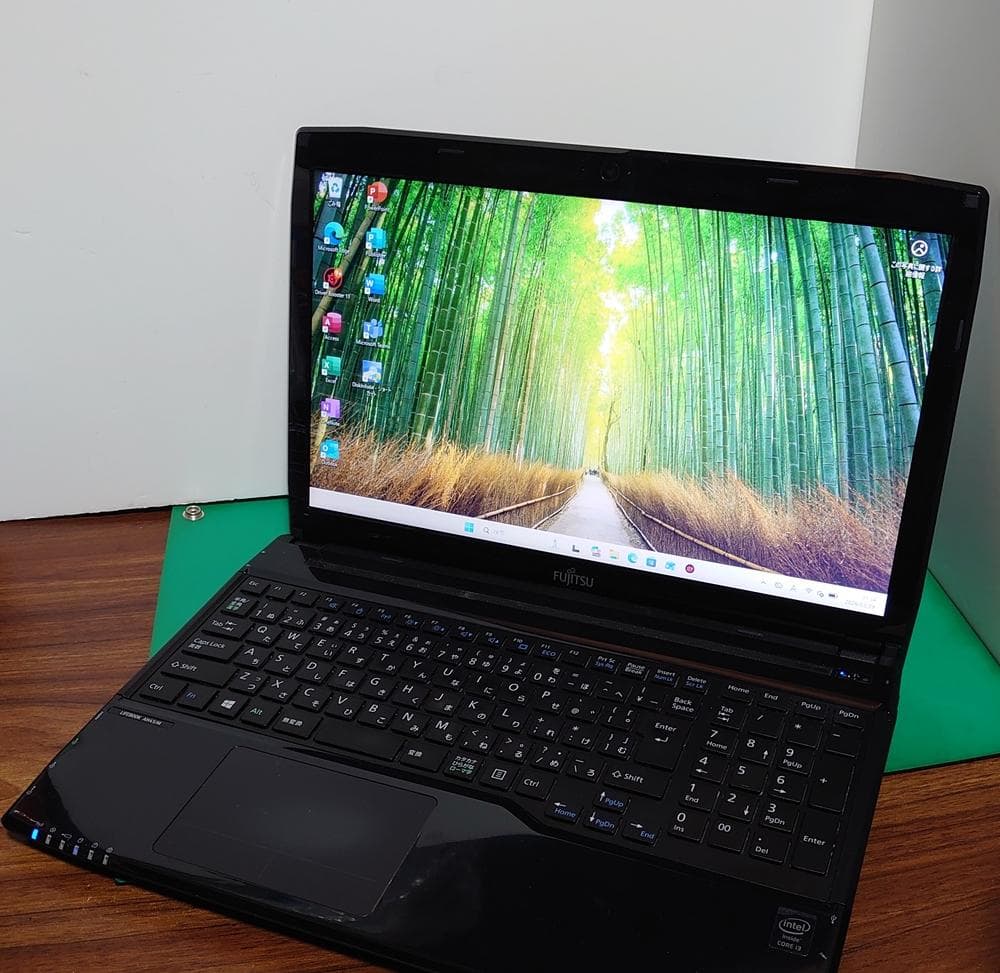 富士通 AH45M SSD240GB Windows11 Office 15.6