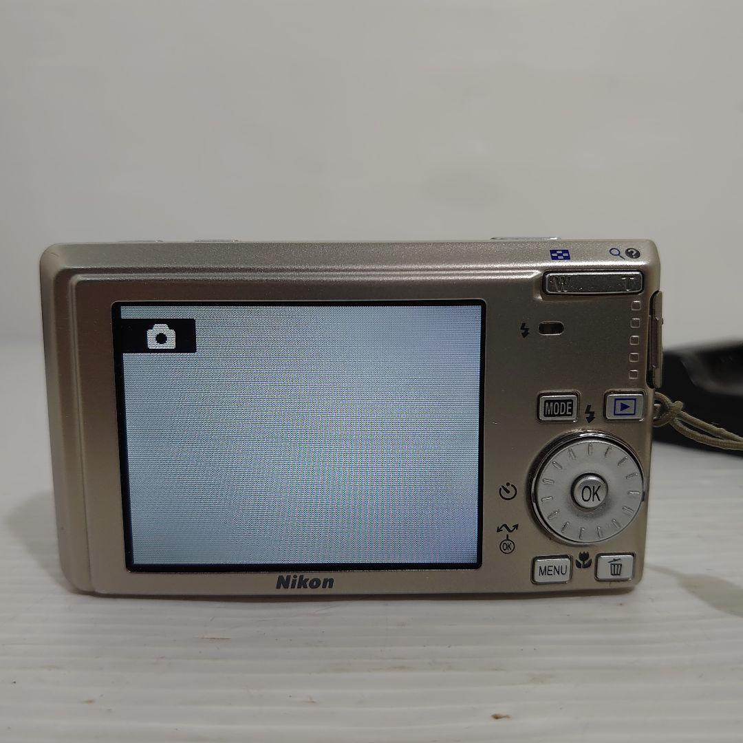 動作ok　Nikon　COOLPIXS500