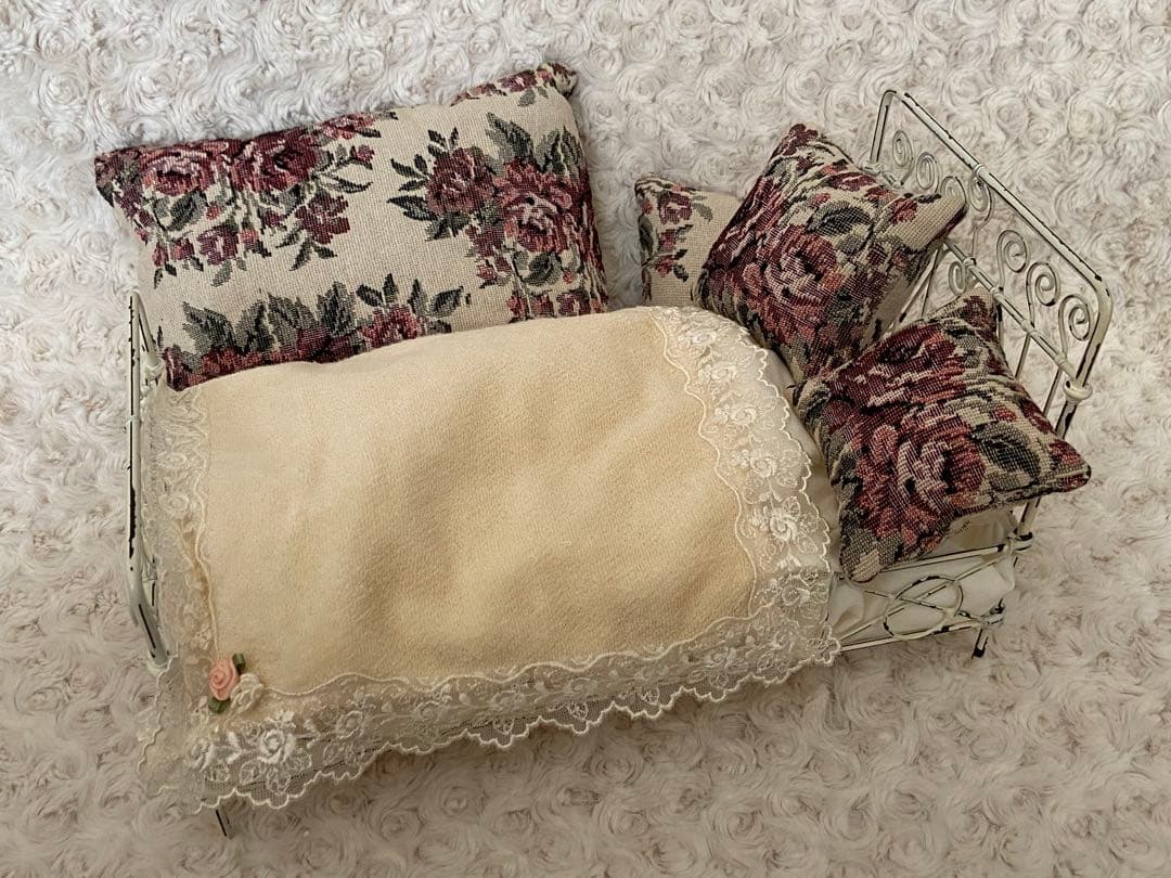 ドールベッド　アンティーク調　シャビー　ワイヤー