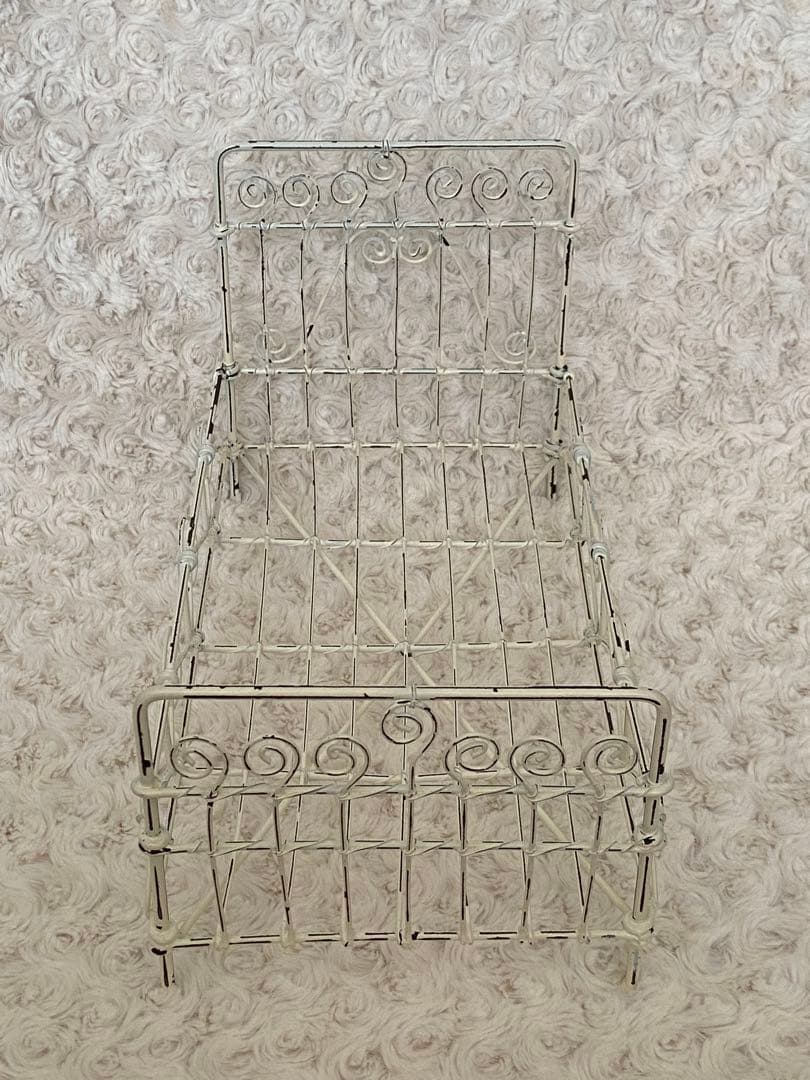 ドールベッド　アンティーク調　シャビー　ワイヤー