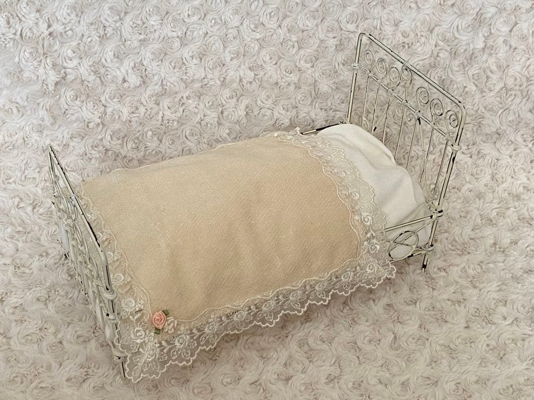 ドールベッド　アンティーク調　シャビー　ワイヤー