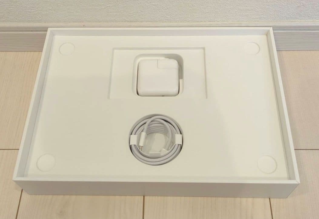 MacBook Air M1 2020 8GBメモリ 256GB シルバー