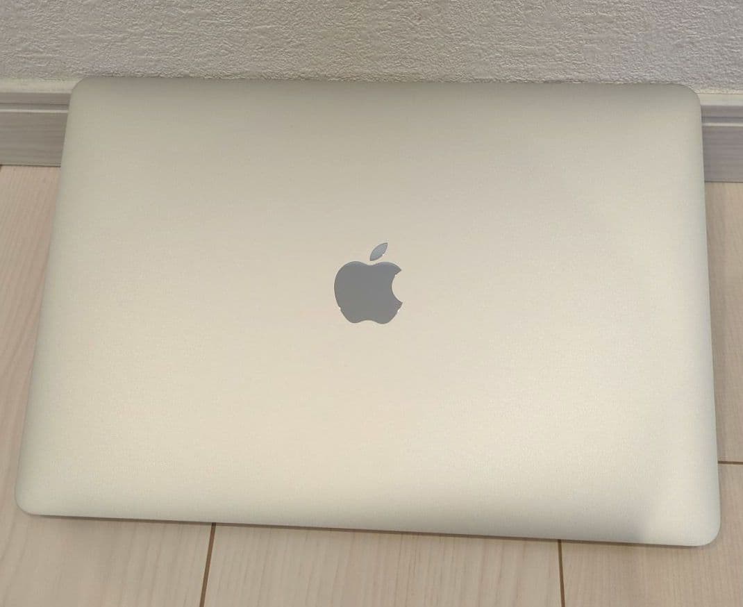 MacBook Air M1 2020 8GBメモリ 256GB シルバー