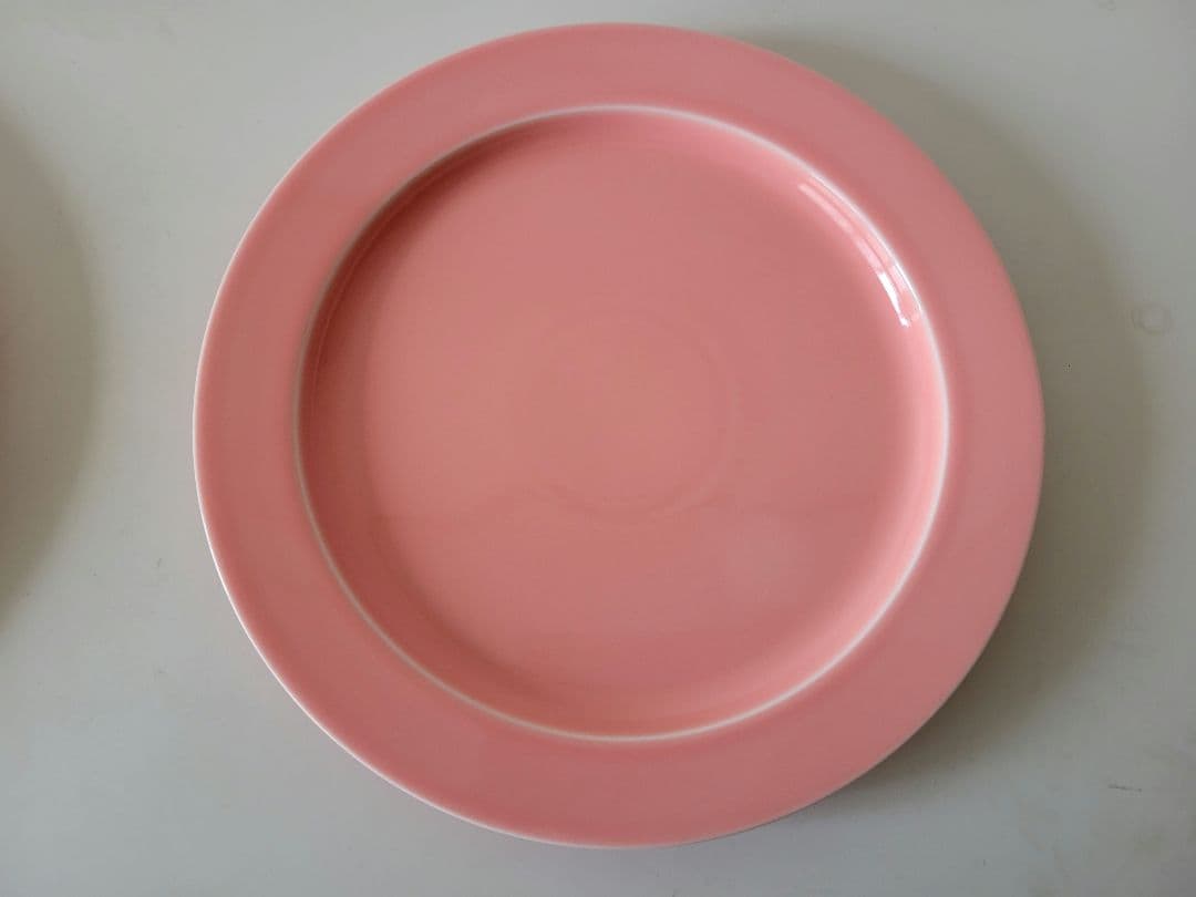 イイホシユミコ　aprés midi plate 220　 マーガレットピンク