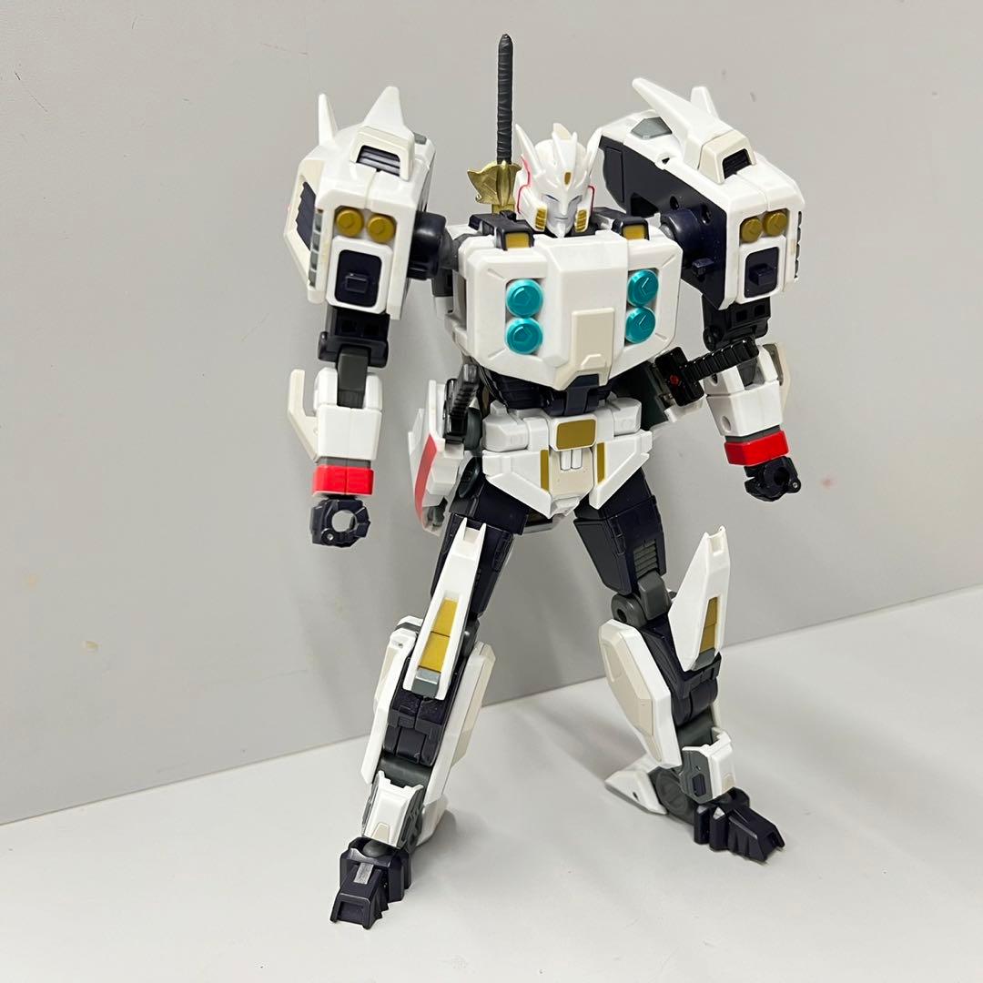 トランスフォーマー ドリフト MASTER MIND CREATIONSR32
