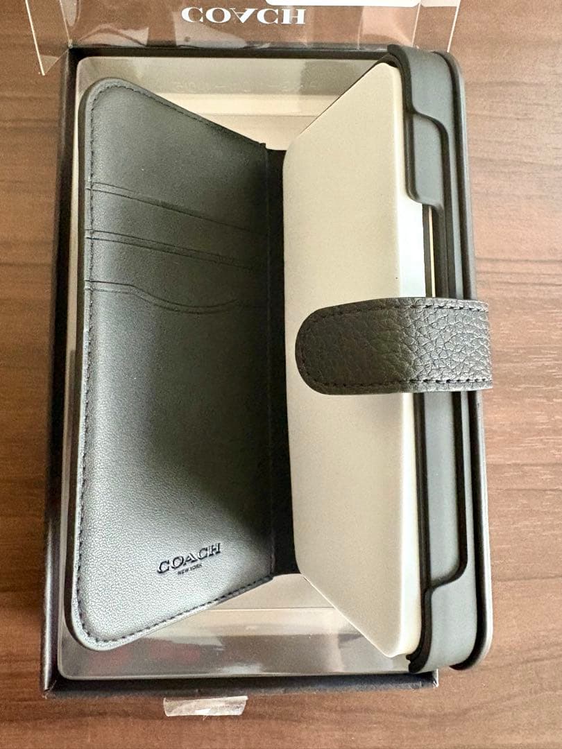 COACH iPhone 2021ケース シグネチャー ブラックケース
