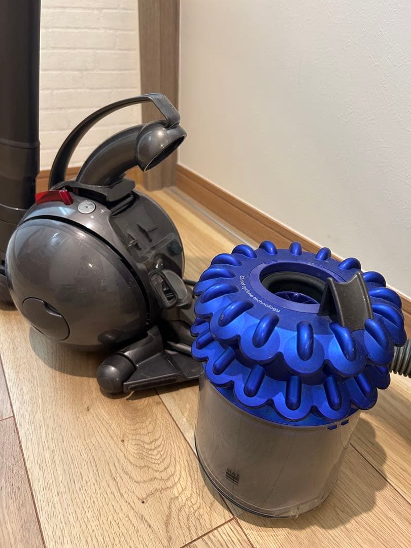 dyson DC46 キャニスター掃除機 本体